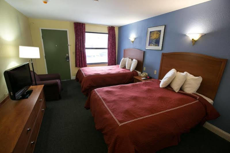 Days Inn By Wyndham Elmsford Esterno foto